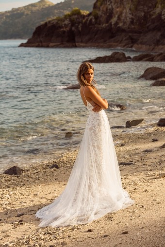Jeune Bridal Jovi #1 thumbnail