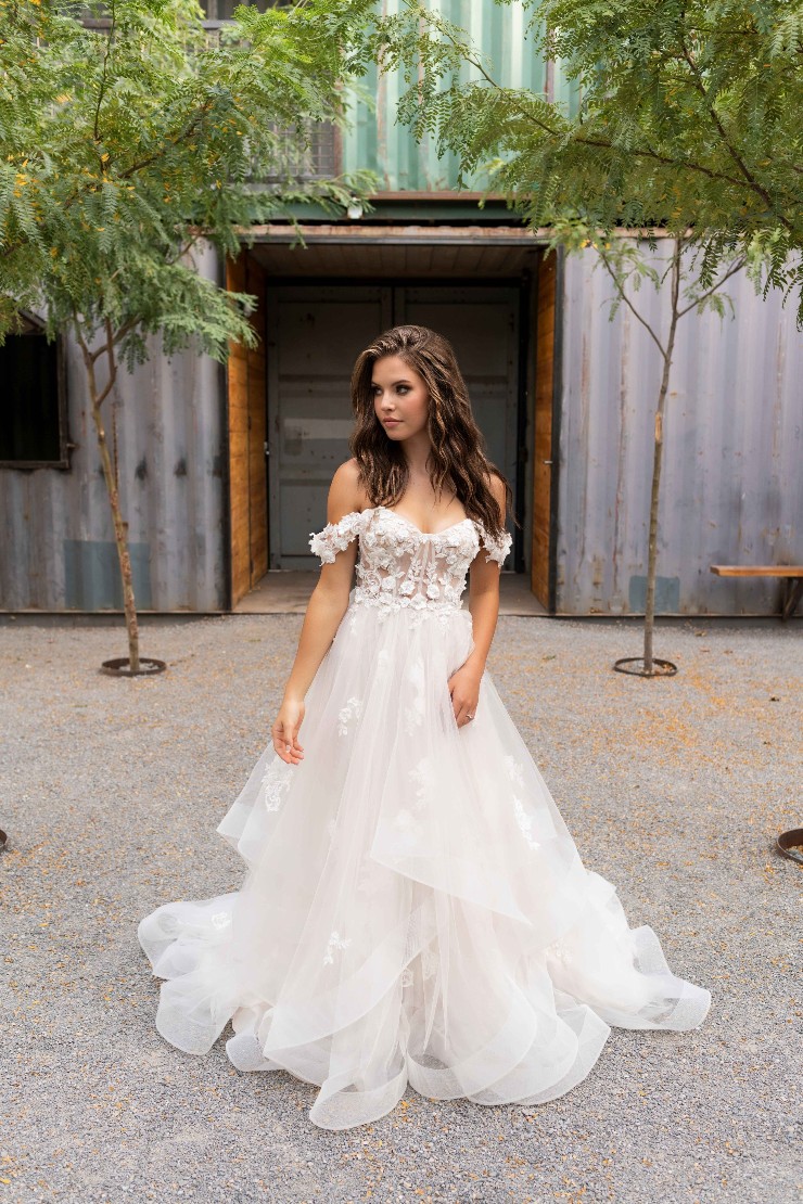 Hayley Paige Lilah Image