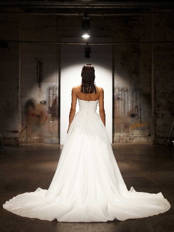Jeune Bridal Kat #1 thumbnail